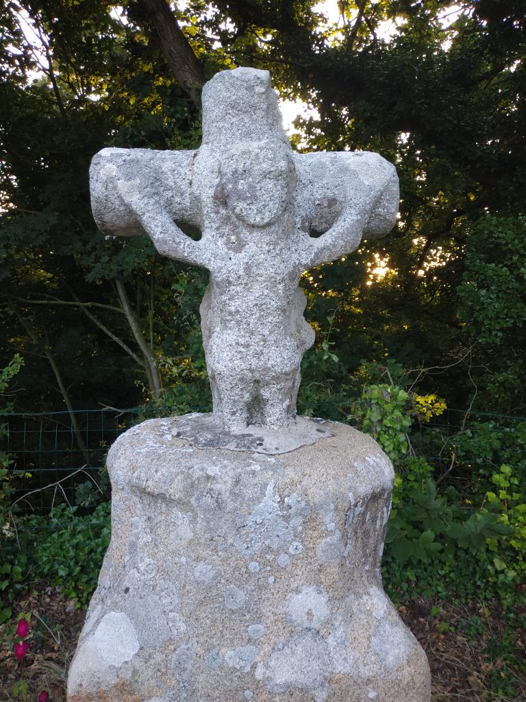 calvaire breton en granit art religieux